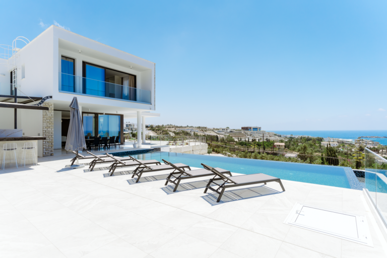 Villa, swimming pool and sea view at Cap St Georges